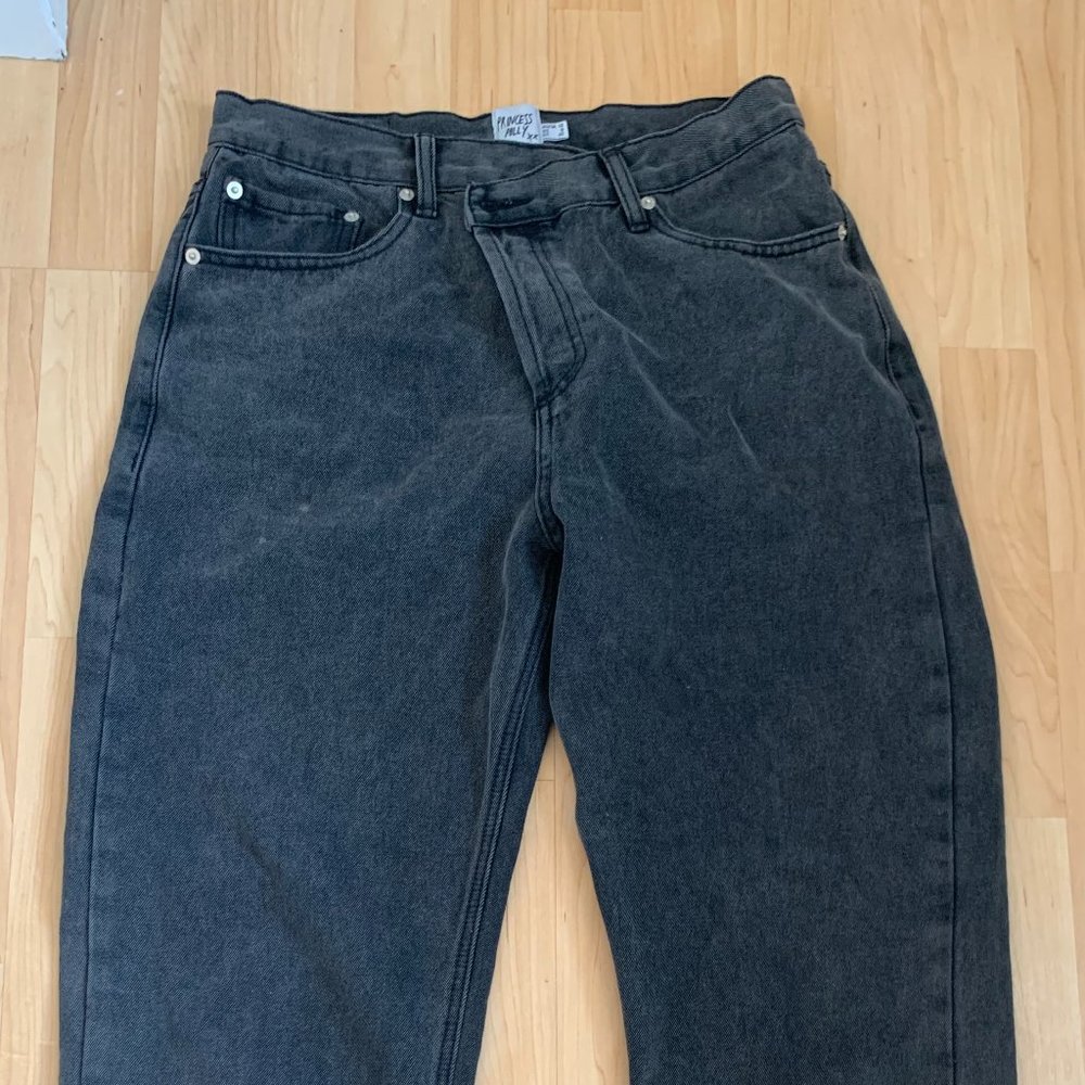 HOLLY ASYMMETRIC STRAIGHT LEG JEAN BLACK